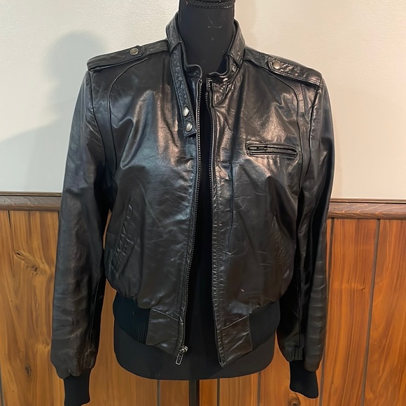 berman’s Other - Vtg Berman Mens Leather Motorcycle Biker Jacket 14 see measurements EUC superb
